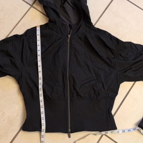 Lululemon Ruched Ribbed-Waist Jacket Black Cropped Size S - Picture 8 of 10